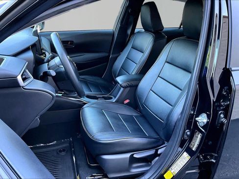 Certified 2025 Toyota Corolla LE FWD image 15