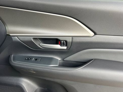 New 2026 Toyota Grand Highlander AWD Hybrid image 19