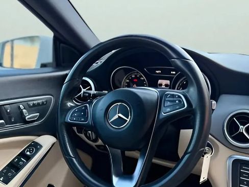 Used 2017 Mercedes-Benz CLA 250 image 23