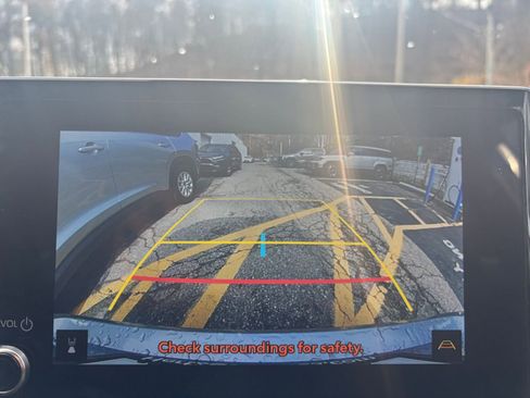 Used 2025 Toyota Camry LE image 17