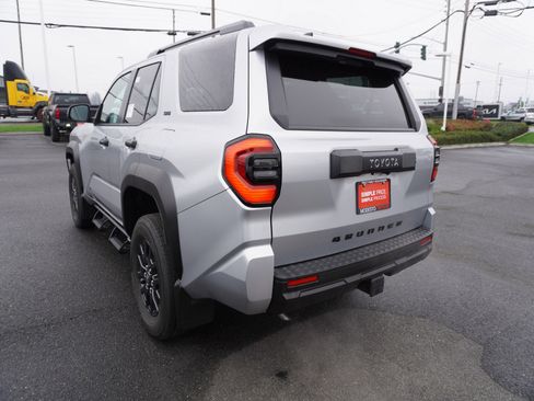 New 2026 Toyota 4Runner SR5 image 10