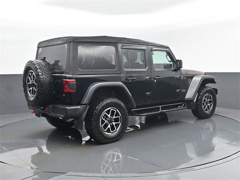Used 2024 Jeep Wrangler Unlimited Rubicon image 21