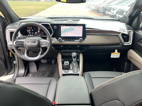 New 2026 GMC Canyon Denali image 13
