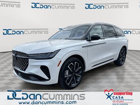 New 2026 Lincoln Nautilus Reserve image 1