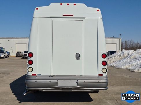 Used 2008 Chevrolet Express 3500 w/ Shuttle Bus Package image 6