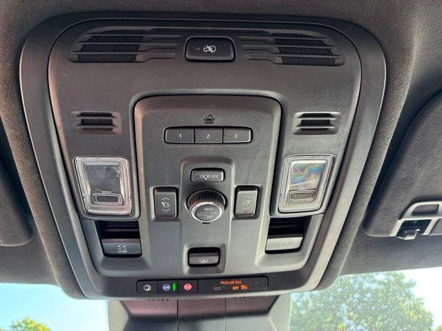 Used 2021 Cadillac Escalade Sport Platinum AWD/4WD image 28