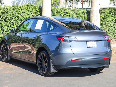 Used 2023 Tesla Model Y Long Range AWD/4WD image 7