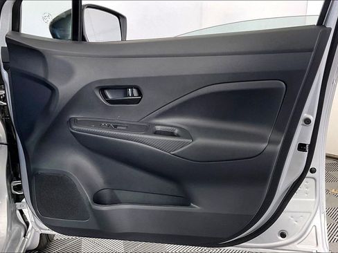 New 2025 Nissan Versa S w/ Trunk Package image 19