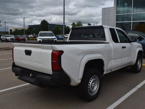 Used 2024 Toyota Tacoma SR RWD image 4