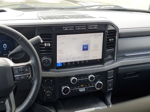 Used 2024 Ford F250 Platinum AWD/4WD image 27