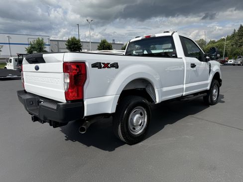 Used 2022 Ford F250 XL w/ Power Equipment Group AWD/4WD image 5
