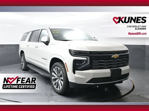 Used 2025 Chevrolet Suburban High Country AWD/4WD image 1