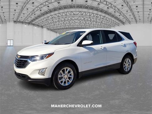 Used 2021 Chevrolet Equinox LT w/ Driver Convenience Package image 3