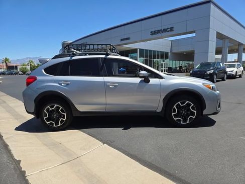 Used 2016 Subaru Crosstrek 2.0i Premium AWD/4WD image 3