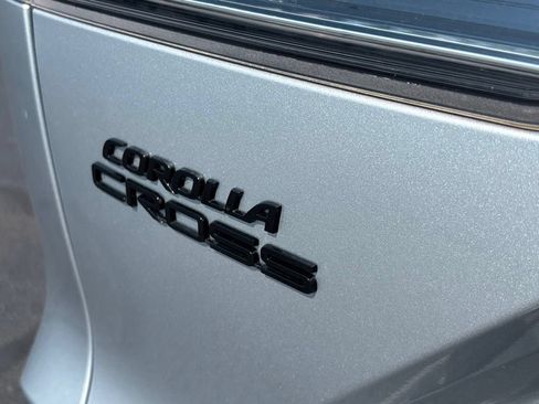Used 2026 Toyota Corolla Cross XLE w/ Convenience Package FWD image 35