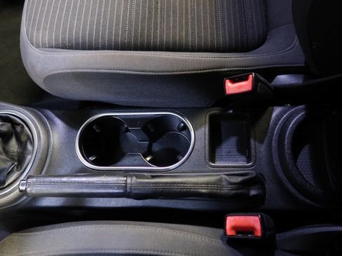 Used 2013 Volkswagen Beetle 2.0T image 28