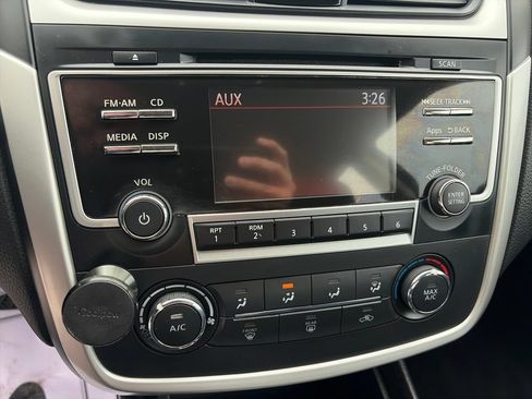 Used 2016 Nissan Altima 2.5 S w/ Power Driver Seat Package FWD image 22