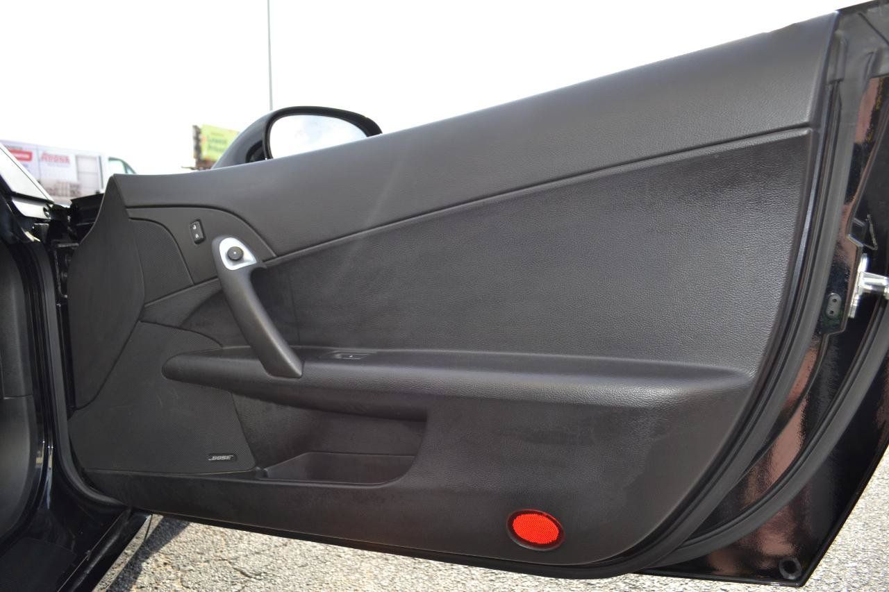 Used 2006 Chevrolet Corvette Convertible w/ Preferred Equipment Group RWD image 25