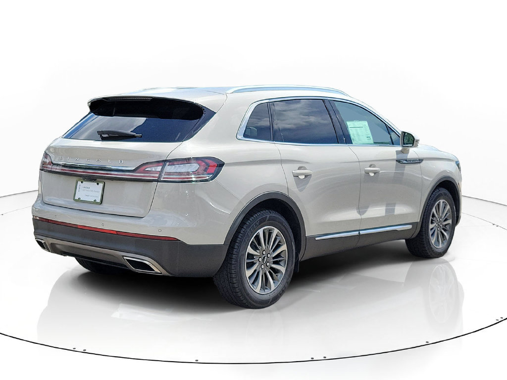 Certified 2022 Lincoln Nautilus FWD w/ Premium Package image 3