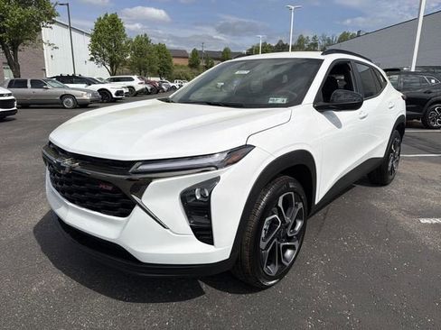 New 2026 Chevrolet Trax RS FWD image 10