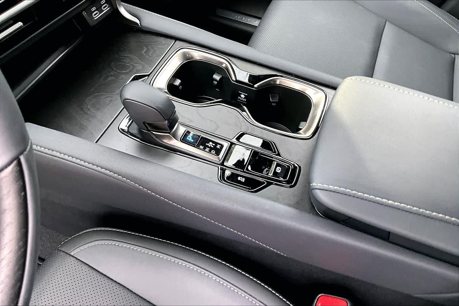 Used 2024 Lexus RX 350 Premium w/ Convenience Package FWD image 17