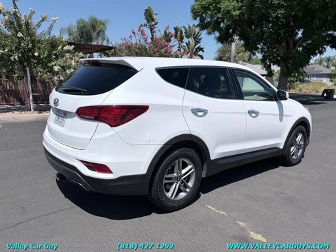 Used 2018 Hyundai Santa Fe Sport FWD image 4