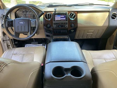 Used 2011 Ford F250 Lariat w/ Lariat Interior Pkg image 27