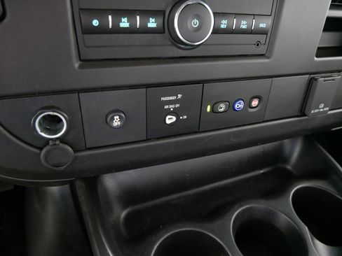 Used 2021 Chevrolet Express 2500 w/ Safety Package RWD image 30