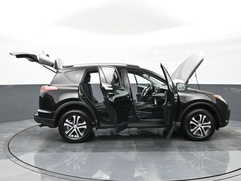 Used 2017 Toyota RAV4 LE image 47