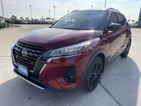 Certified 2024 Nissan Kicks SR image 5