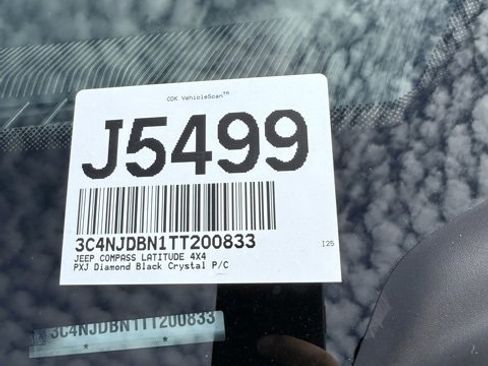 New 2026 Jeep Compass Latitude image 37
