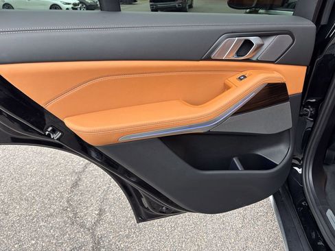 Used 2024 BMW X5 xDrive40i w/ Premium Package AWD/4WD image 46