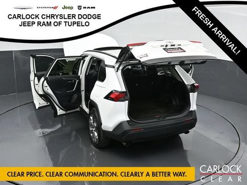 Used 2019 Toyota RAV4 XLE Premium w/ Cold Weather Package FWD image 71