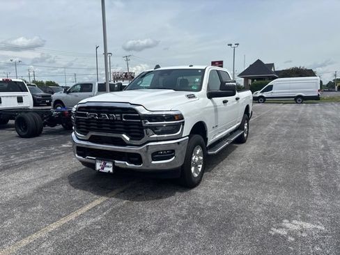 Used 2026 RAM 2500 Big Horn AWD/4WD image 1