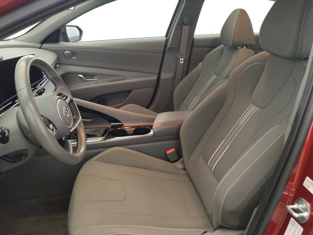 Used 2023 Hyundai Elantra SEL w/ Convenience Package FWD image 17