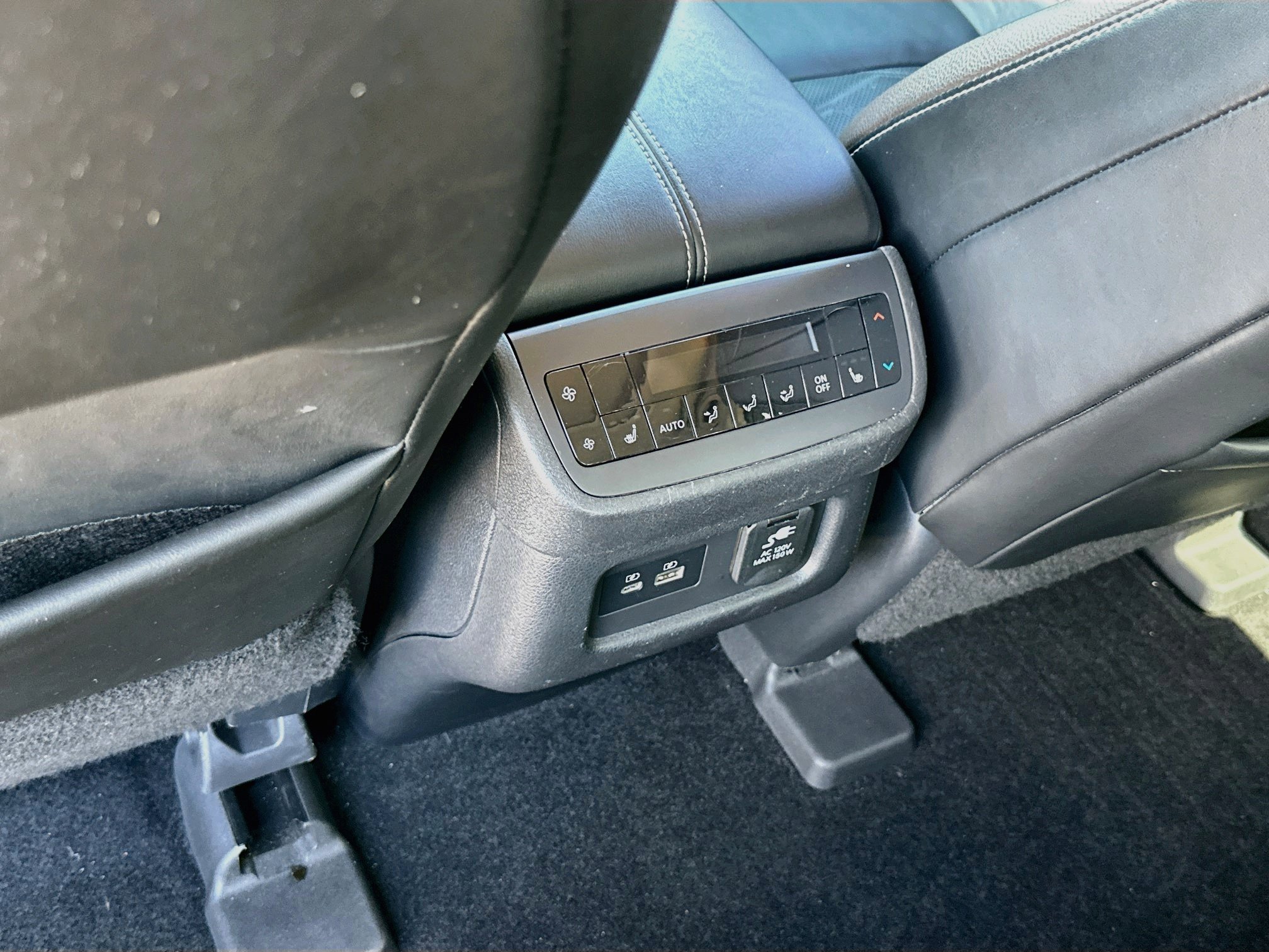 Used 2022 Nissan Pathfinder Platinum w/ Cargo Package FWD image 25