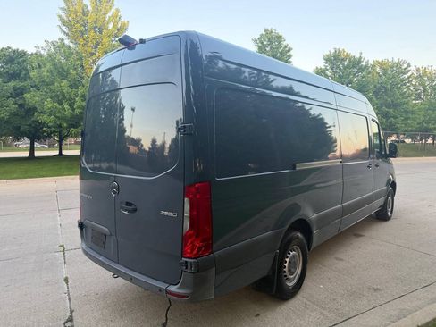 Used 2019 Mercedes-Benz Sprinter 170 image 6