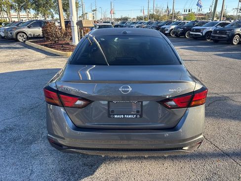 Certified 2025 Nissan Altima 2.5 S image 6