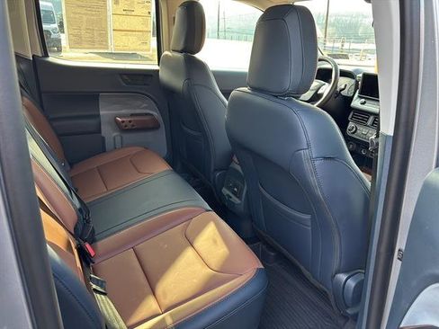 Certified 2024 Ford Maverick Lariat image 19