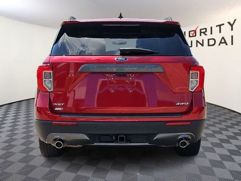 Used 2022 Ford Explorer XLT w/ Equipment Group 202A AWD/4WD image 5