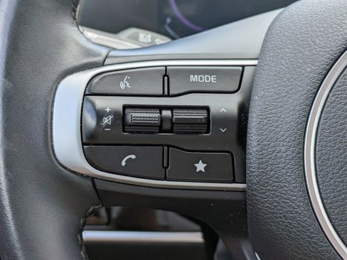 Certified 2024 Kia Sportage EX image 19