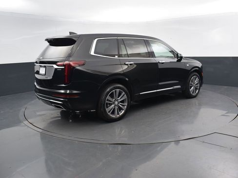 Used 2024 Cadillac XT6 Premium Luxury image 6