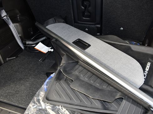 Used 2025 Mitsubishi Outlander SE AWD/4WD image 49