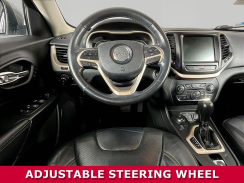 Used 2015 Jeep Cherokee Limited w/ Luxury Group AWD/4WD image 8