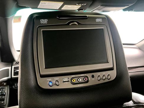 Used 2014 Ford Explorer Limited w/ Equipment Group 301A FWD image 32