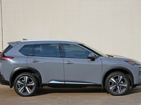 Used 2023 Nissan Rogue SL w/ SL Premium Package FWD image 51