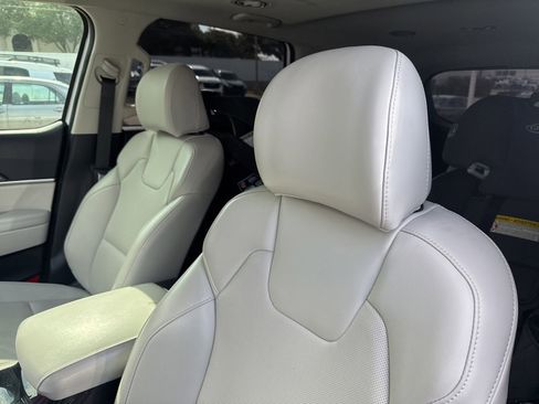 Used 2024 Kia Telluride S w/ S Sunroof Package AWD/4WD image 12
