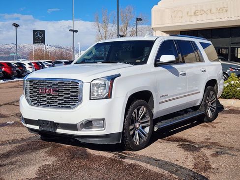 Used 2018 GMC Yukon Denali w/ Denali Ultimate Package image 3