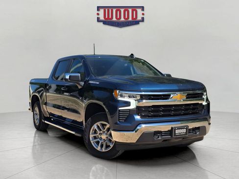 Used 2023 Chevrolet Silverado 1500 LT w/ Max Trailering Package AWD/4WD image 1