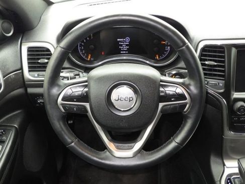 Used 2018 Jeep Grand Cherokee Altitude image 10